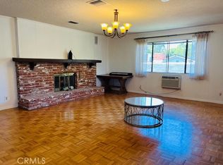 18222 Erwin St, Reseda, CA 91335