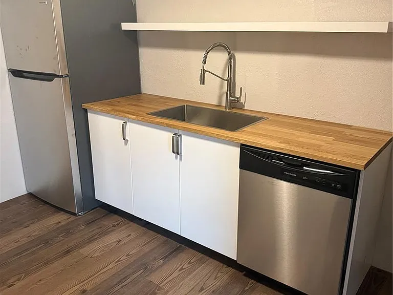 1690 Milwaukee St #201 — Photo 3