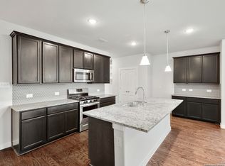 1918 Gabby Cole Ln, San Antonio, TX 78253