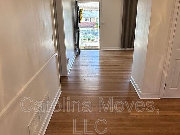 5th image of 104 Brookforest Dr