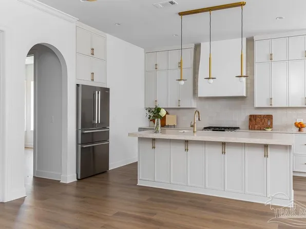 1412 E Bobe St, Pensacola, FL 32503