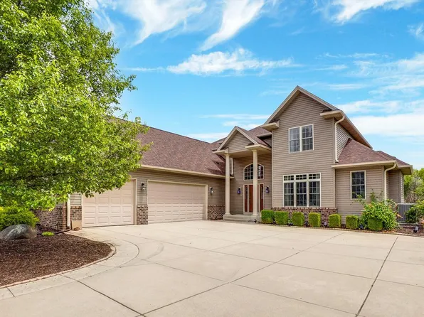 750 Pinehurst DRIVE, Mukwonago, WI 53149