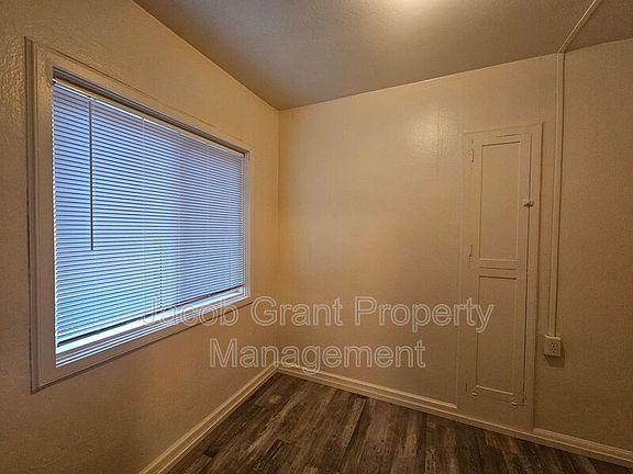 4th image of 676 Memorial Dr Unit 101