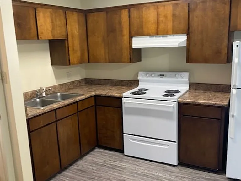 600 W Fresquez Dr — Photo 1