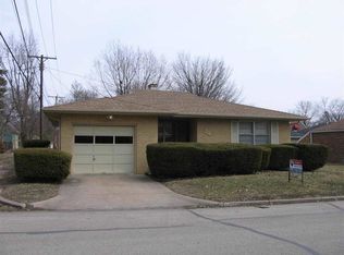 219 S Madison St, Macomb, IL 61455