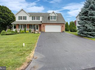406 Freedom Dr, Shippensburg, PA 17257