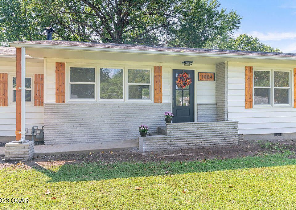1004 E Fairview Ave, Carthage, MO 64836 Zillow