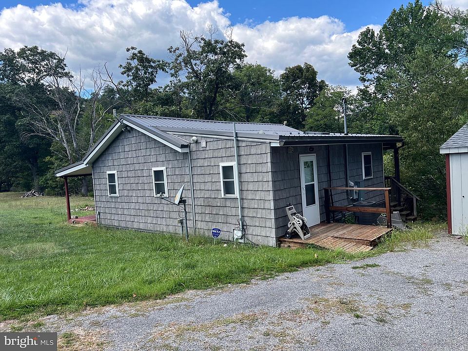 1st image of 21923 Mallery Ln