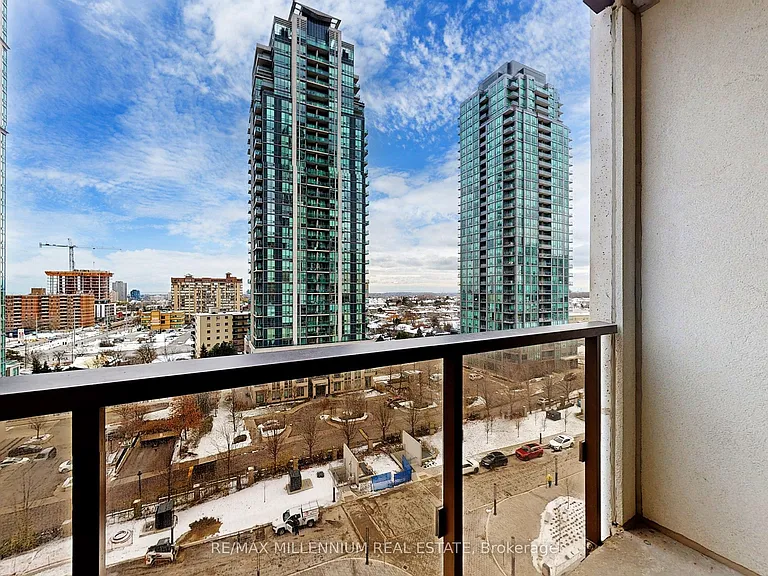 30 Elm Dr W #807 — Photo 36