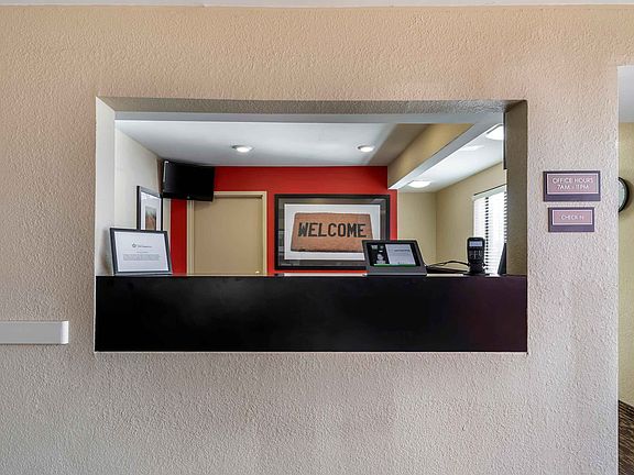 Lobby and Guest Check-in