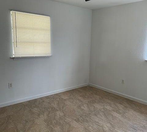 4th image of 1506 Sea Breeze Ln