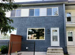 2211 E 19th St NE #221, Calgary, AB T2E4Y5