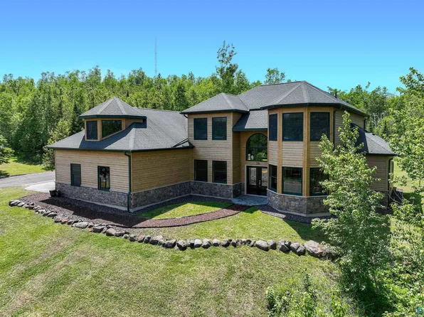 28 Quincy Dr, Silver Bay, MN 55614