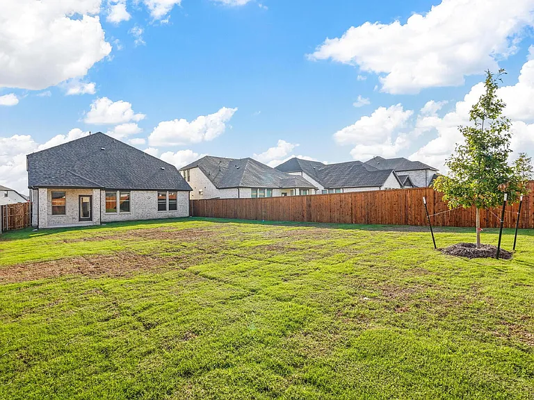 477 Rockstream Dr — Photo 5