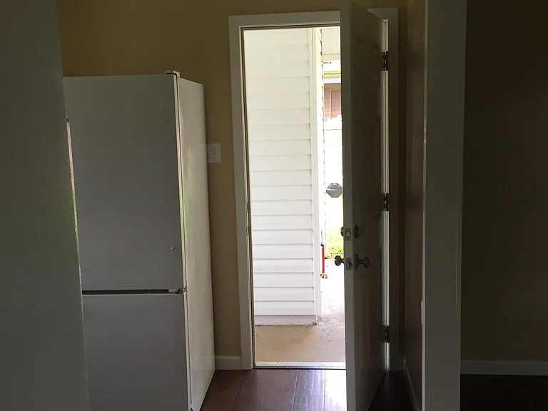 527 Highpoint Dr — Photo 18