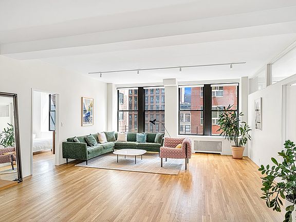 3rd image of 252 W 30th St APT 6B