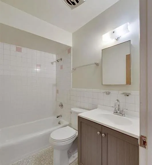 1218 Iron St — Photo 9