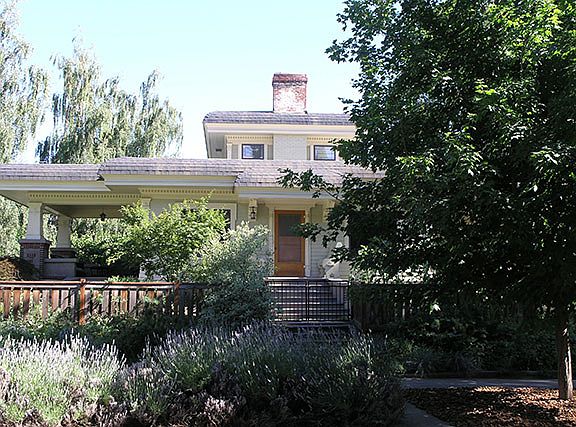 2nd image of 1050 Alvarado Ter