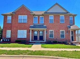 13281 Turnberry Ct, Southgate, MI 48195