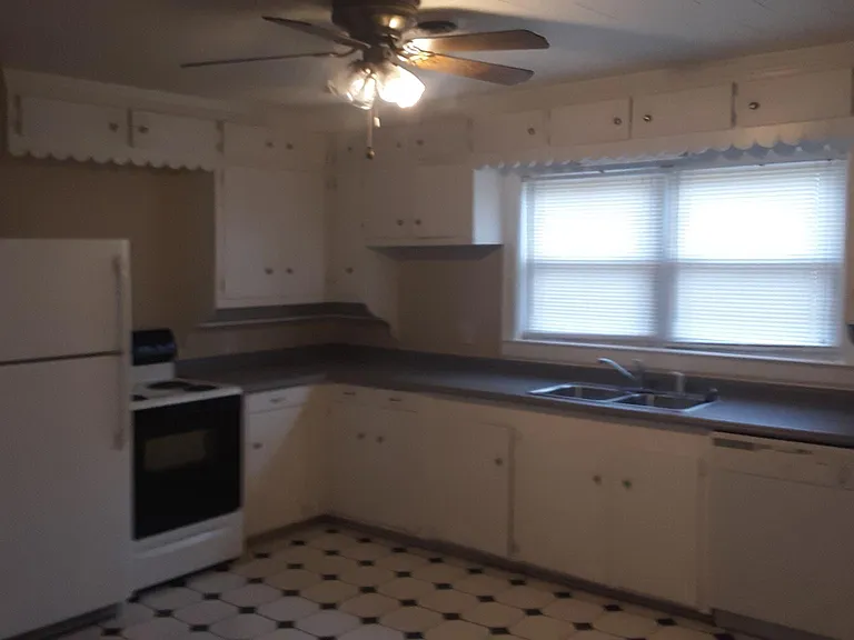 805 N Central Ave — Photo 1
