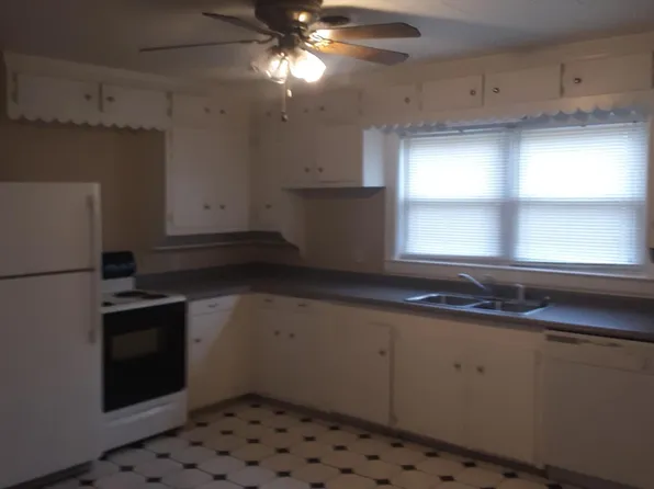 805 N Central Ave, Locust, NC 28097