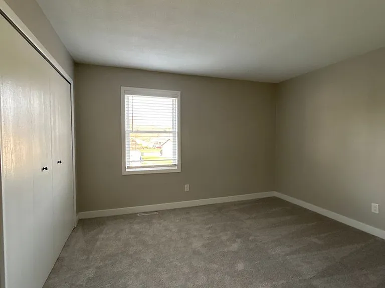 5017 Birchwood Ln — Photo 12
