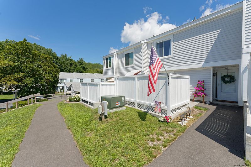 2nd image of 1802 ROCKPORT Court