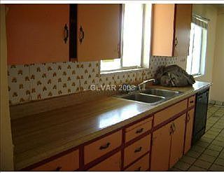 1st image of 1109 Arrowhead Ave