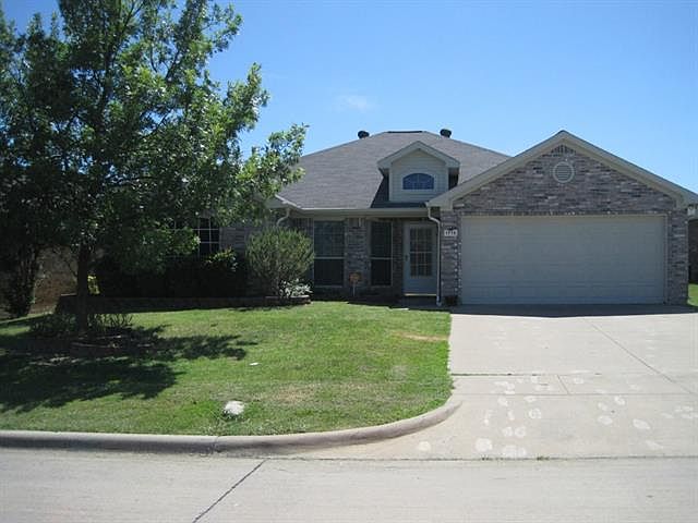 1st image of 1715 Country Crest Ln
