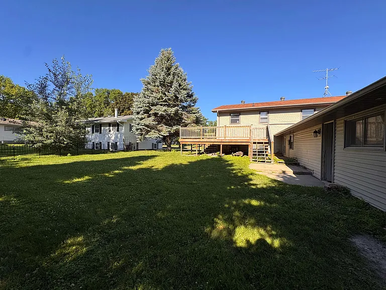 524 20th Ave — Photo 35