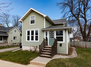 654 W 11th Ave, Oshkosh, WI 54902