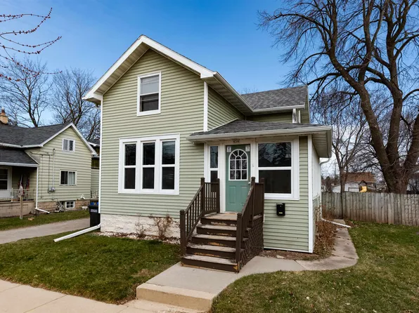 654 W 11th Ave, Oshkosh, WI 54902