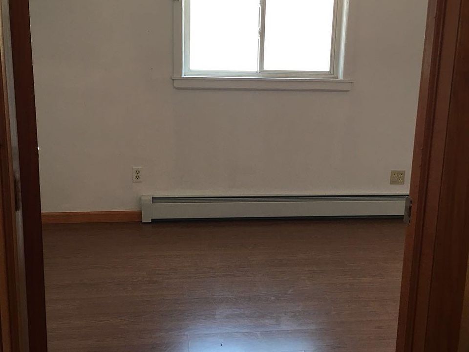 2nd image of 20949 45th Rd