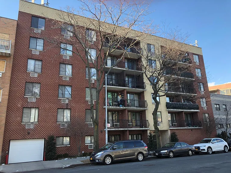 3208 Union St #6B — Photo 2
