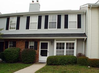 390 Inwood Ct, Somerset, NJ