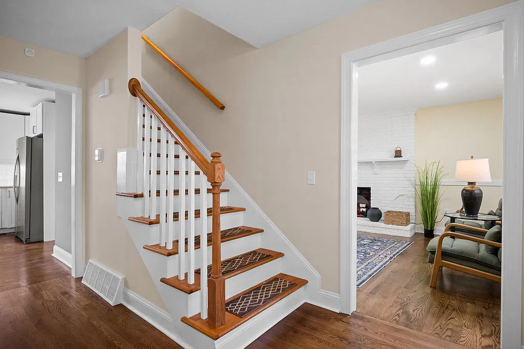 4 bed, 3.5 bath, 3700 sqft, $4,000 — Photo 4