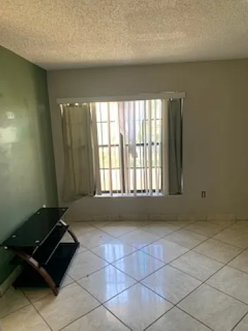 13210 SW 43rd St Photo 1