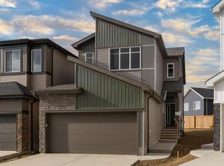 432 27th St NW, Edmonton, AB T6T 2J3
