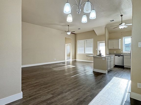 4th image of 227 Dudley Way