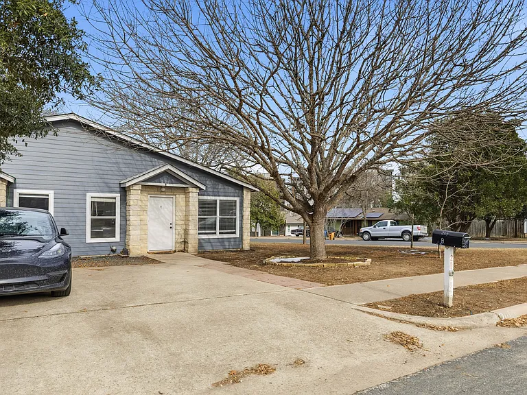 208 Flournoy Dr — Photo 15