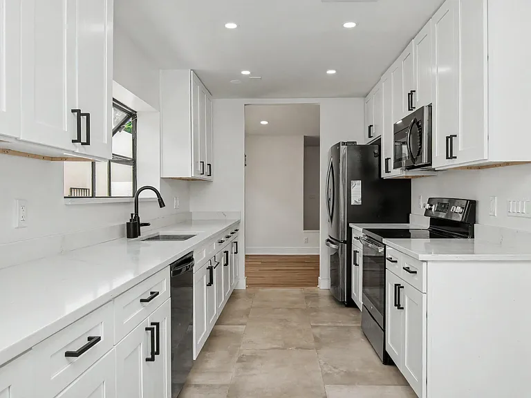 21440 Campo Allegro Dr — Photo 20