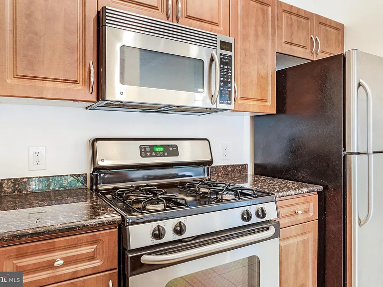 12929 Centre Park Cir #118 — Photo 8