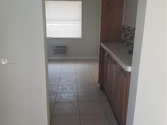 3rd image of 708 49th St #2