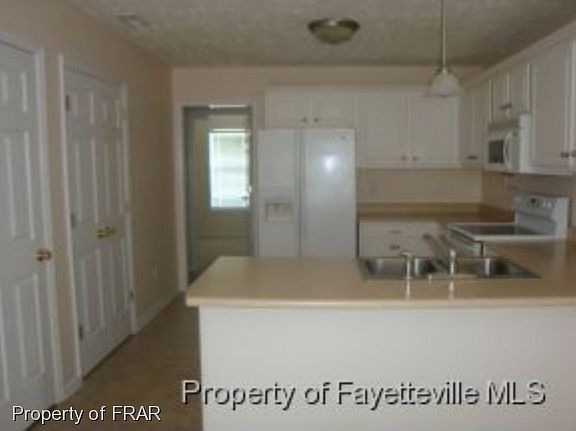 3rd image of 207 Van Buren Dr