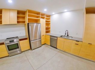814 Fremont St #4, Manhattan, KS 66502