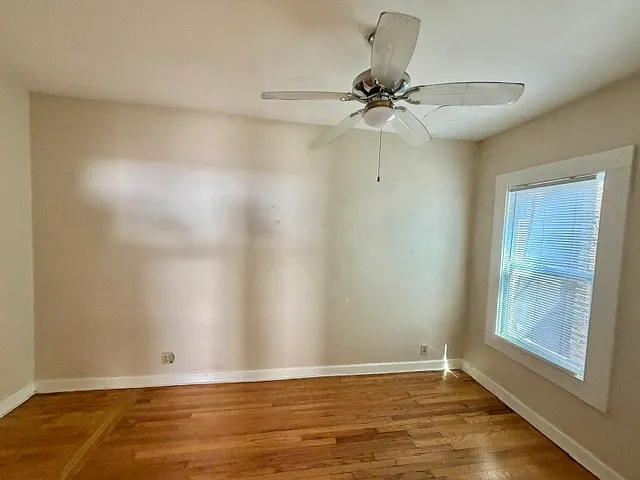 2 bed, 900 sqft, $1,800 — Photo 3