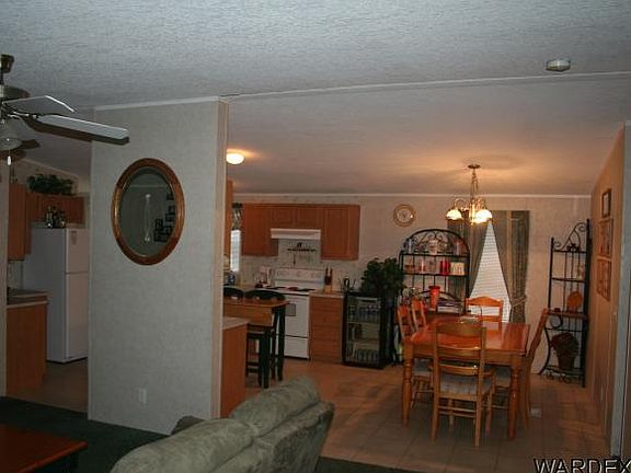 5th image of 421 N Moonlight Dr