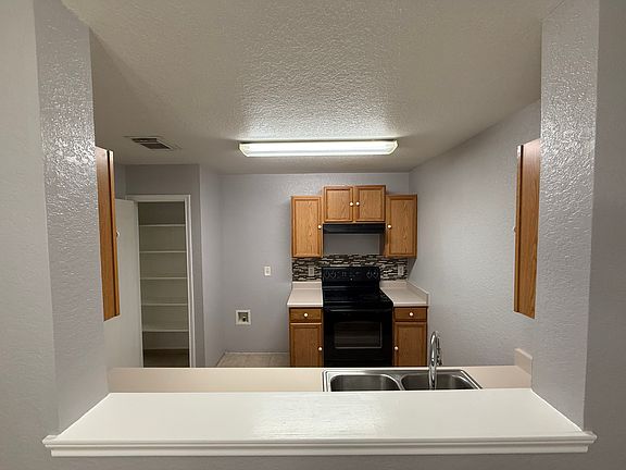 5th image of 3702 Candleglenn