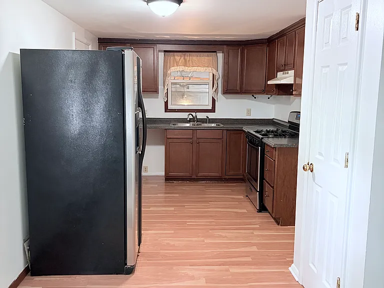 1211 Wooster Rd — Photo 12