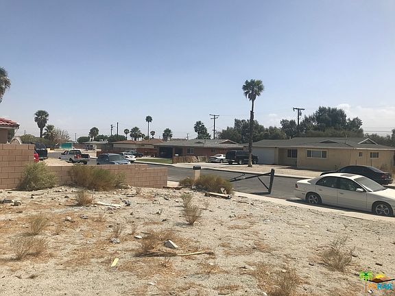 3rd image of 322 W Sunview Ave